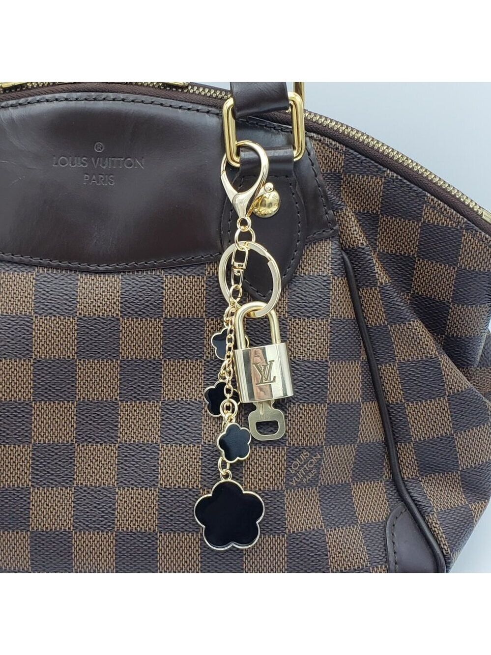 Louis Vuitton Gold Padlock Key 🔒 Authentic LV Charm + Unbranded Flower Keychain - Picture 9 of 10